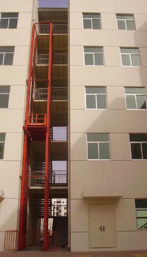 導軌式液壓升(shēng)降機