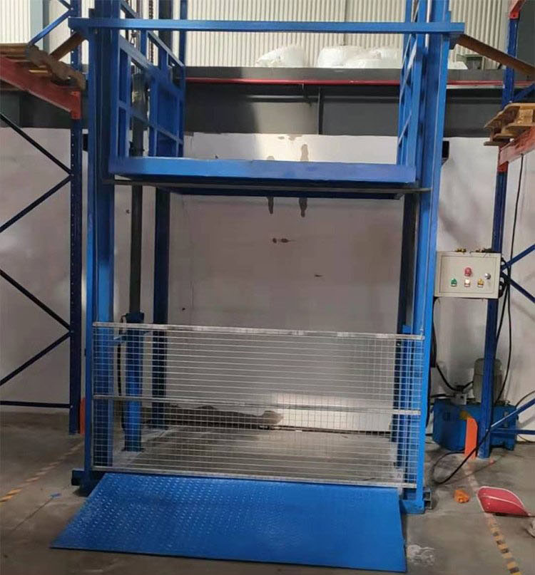 導軌(guǐ)式液壓(yā)升降貨(huo)梯