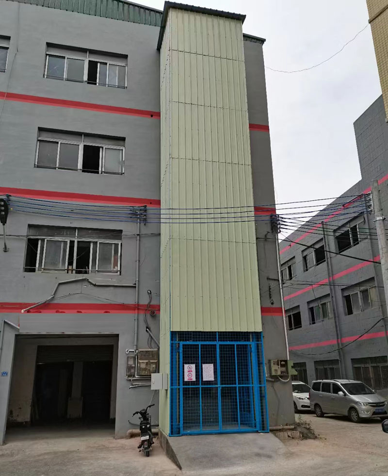 帶外防(fang)護升降(jiang)貨梯